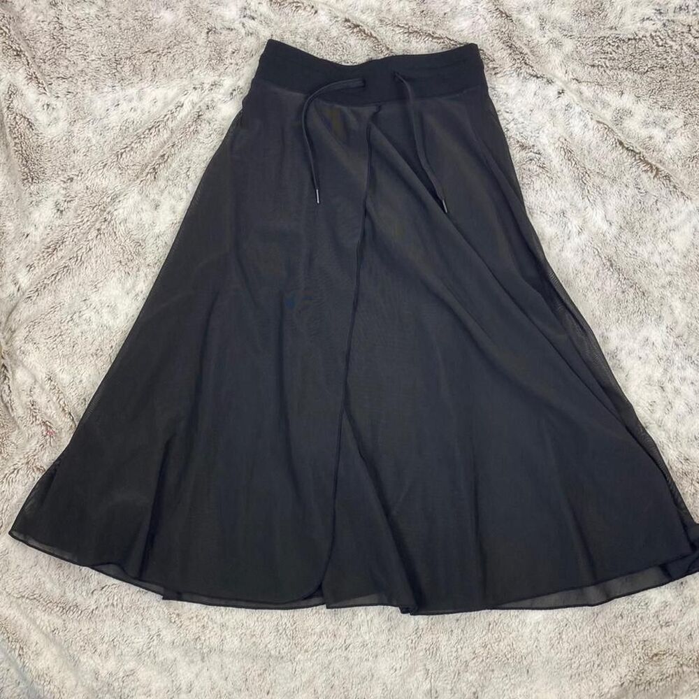 Activewear shorts sheer maxi skirt mesh open front flair layered Black pilates